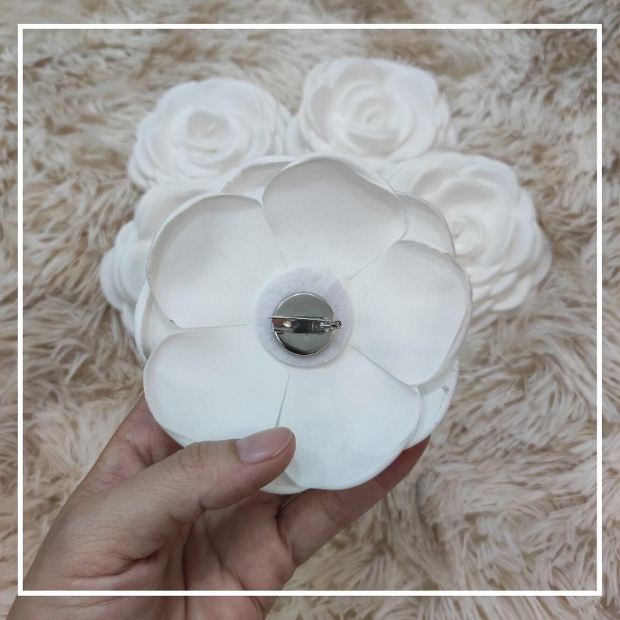 Hoa vải cài áo cao cấp hàng handmade áo dài, đầm kiểu siêu đẹp