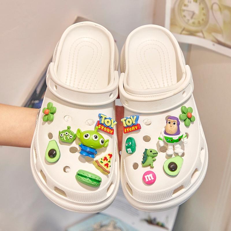 Sticker cho dép cross - Charm Mã TOY-STORY 3D cực dễ thương - giá sỉ số lượng