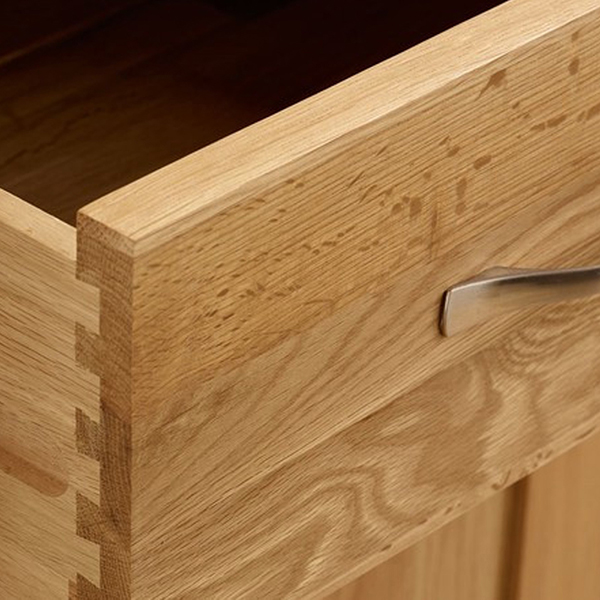 Tủ sách cao Bevel gỗ sồi