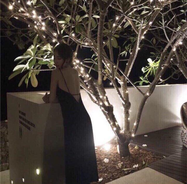 Đầm maxi hở lưng cổ V (có ảnh thật