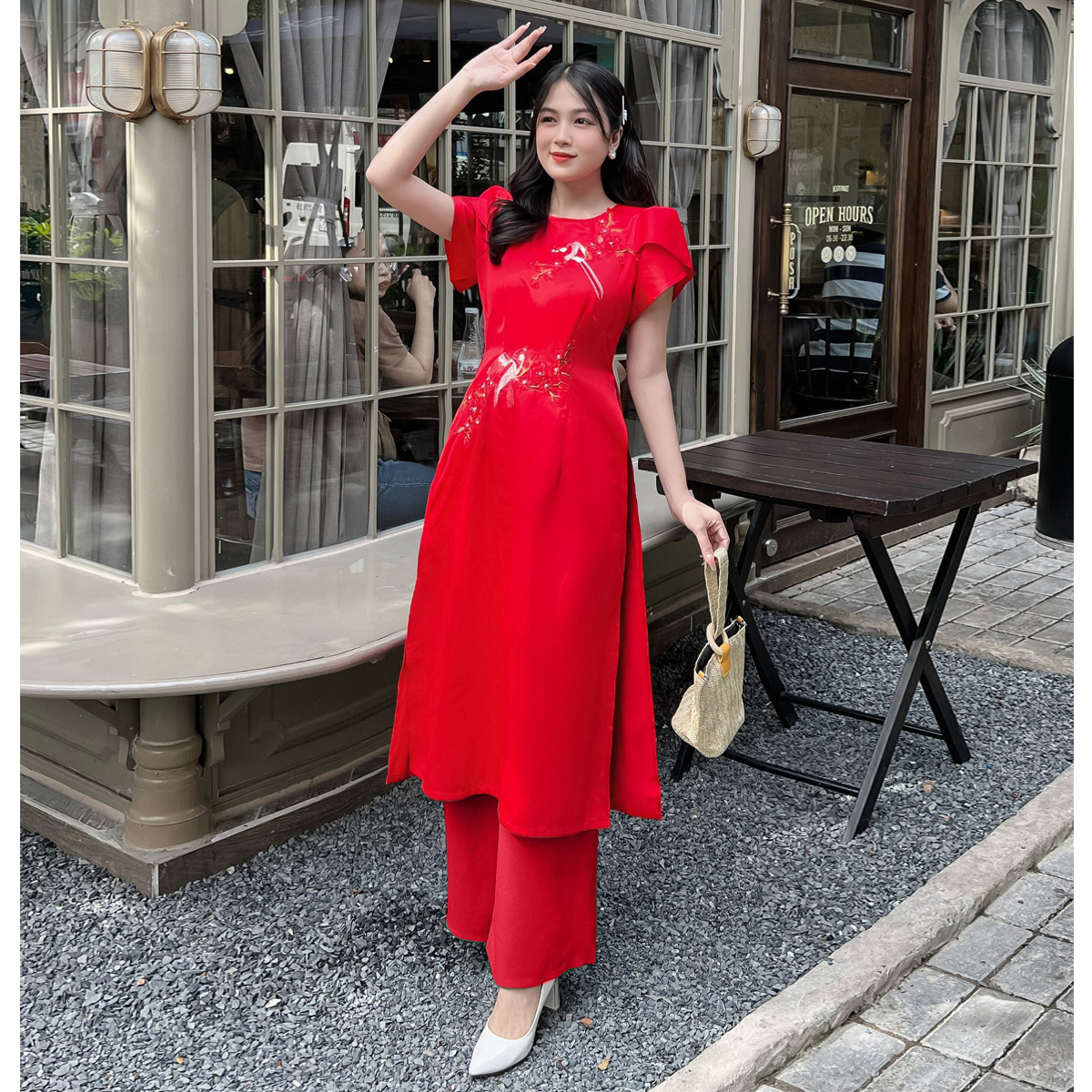 Áo dài cách tân kết hoa thêu 3D sang trọng AD030 - Khánh Linh Style