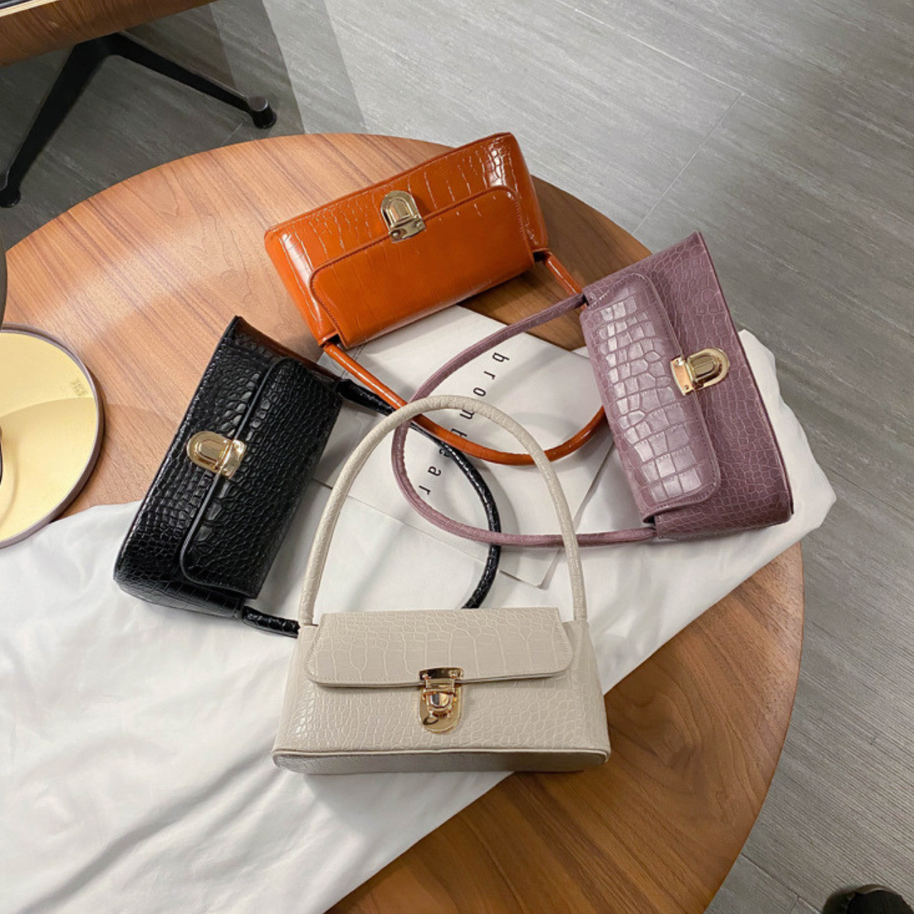 Túi đeo chéo kẹp nách style Hàn Quốc vân da cá sấu giá rẻ dành cho nữ
