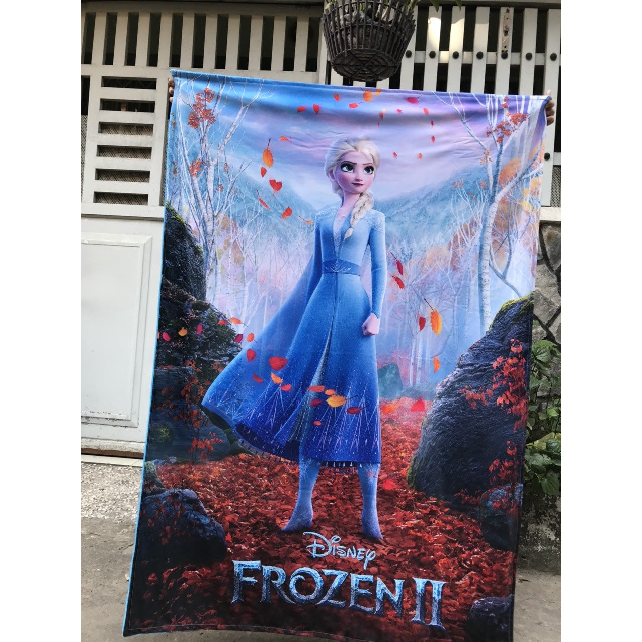 Chăn Elsa Frozen cho bé