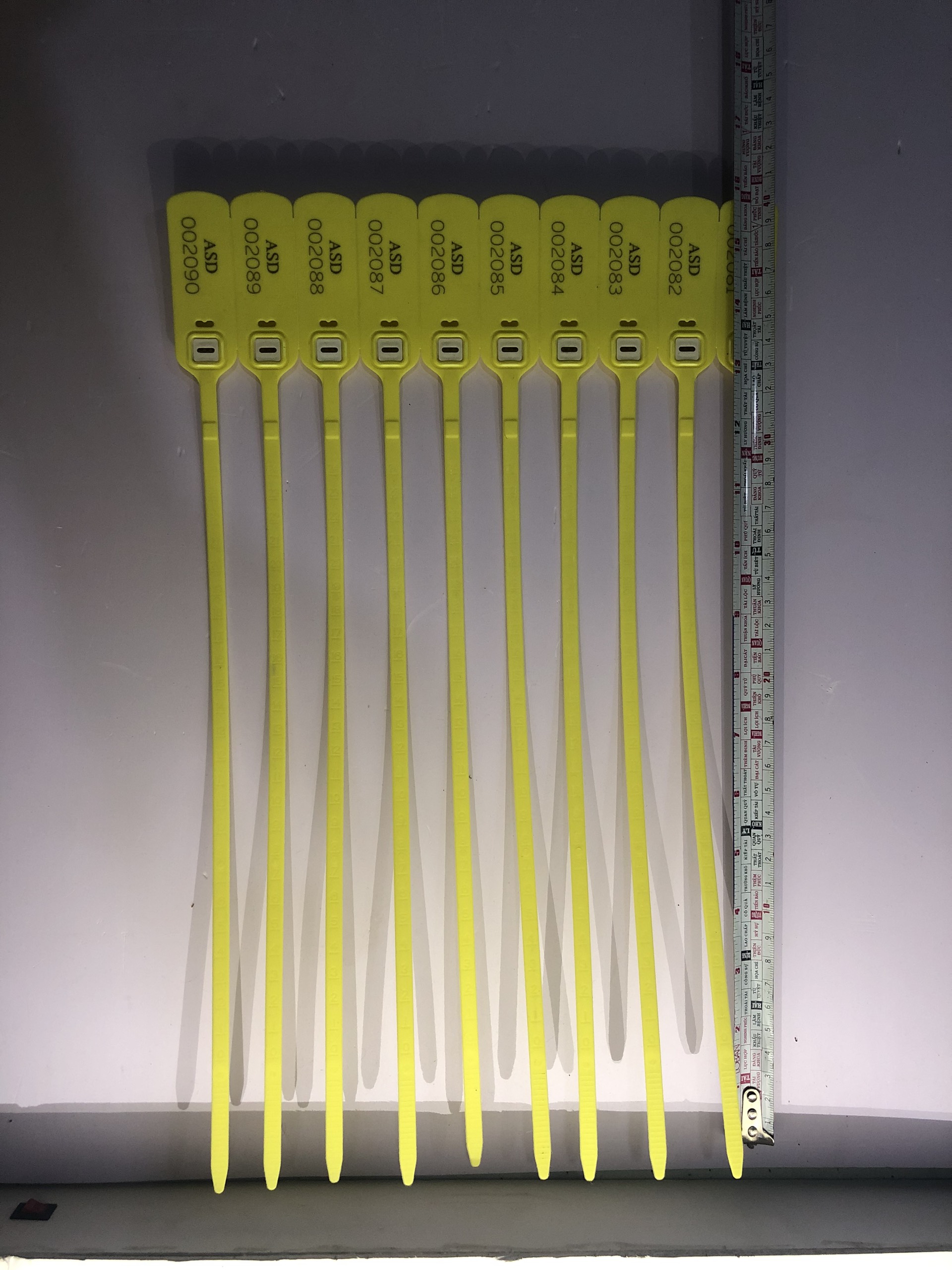 ASD011YL- Set 100 dây niêm phong dẹp khóa kim loại dài 40cm