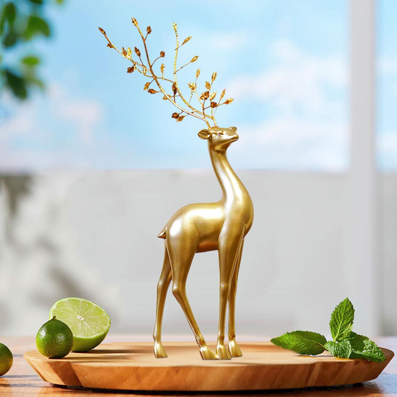 Resin Reindeer Figurine Display Cabinet Ornaments Animal Toys Tabletop Decoration Animal Statue Deer Reindeer Figures for Desktop Home Gifts