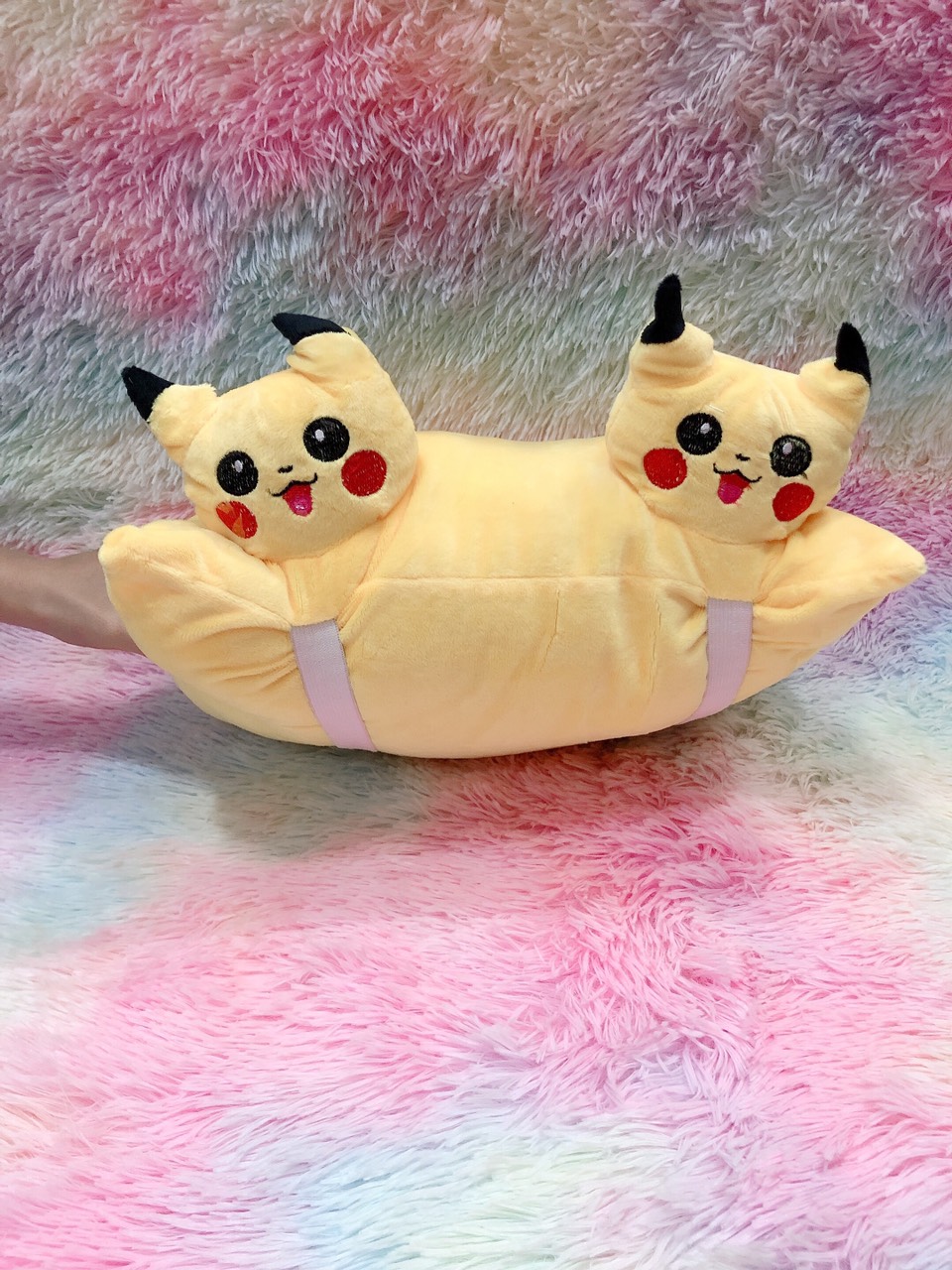 Gối đi xe máy cho bé Pikachu