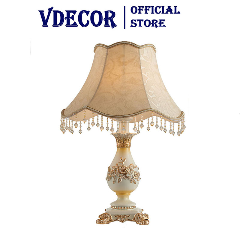 Thương hiệu: Vdecor (Hàng chính hãng) Đèn ngủ để bàn Vdecor cao cấp chao vải gia công chi tiết DN003