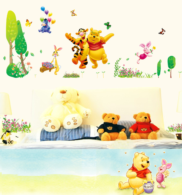 Decal dán tường trang trí phòng bé yêu hinh gấu pooh vui nhộn dễ thương