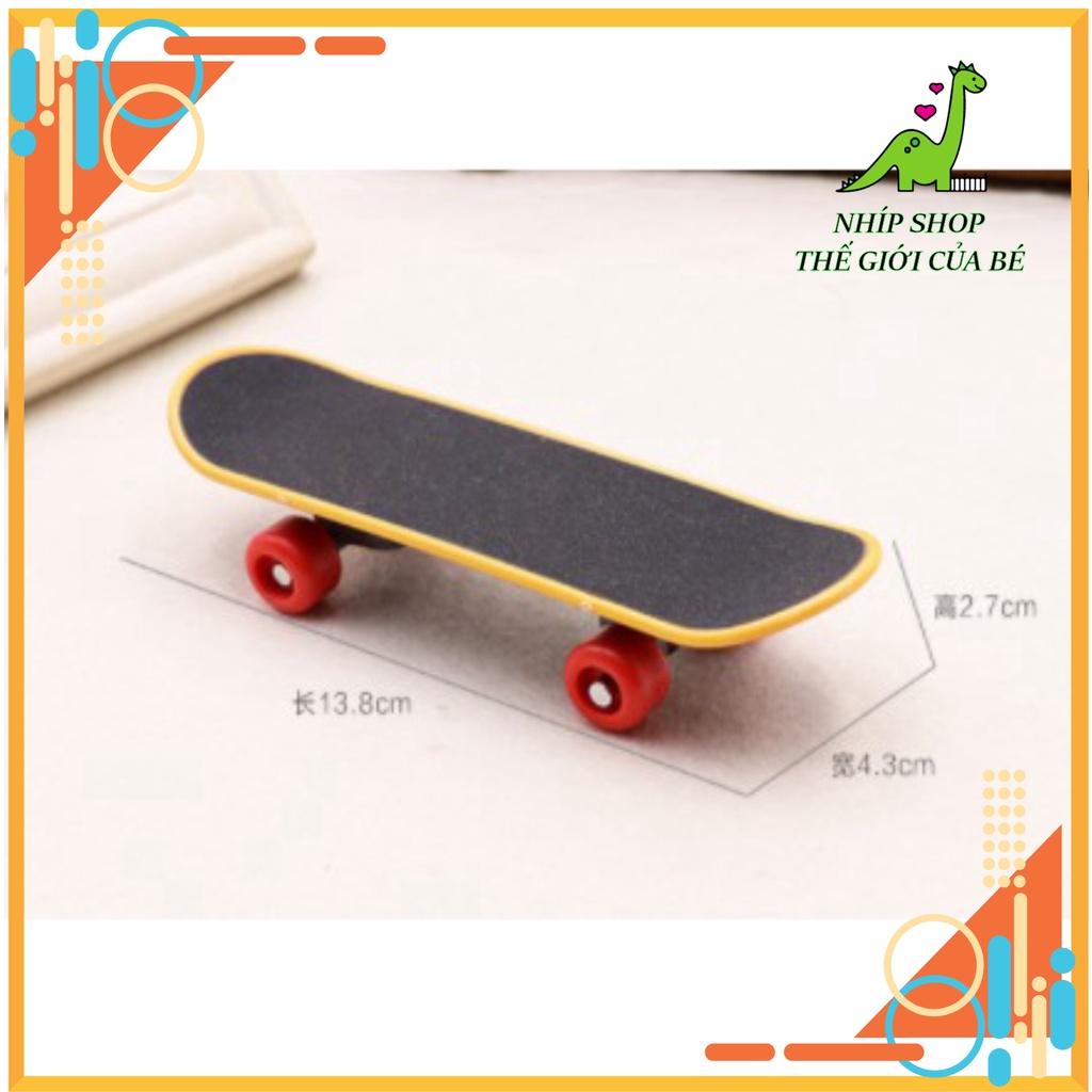 Ván trượt ngón tay 14cm Cao cấp bằng nhựa in nhiều mẫu mã đa dạng