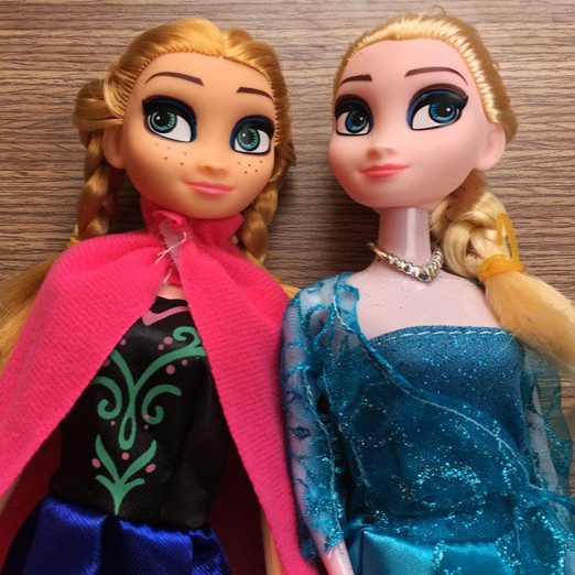 Búp bê Elsa &amp; Anna hộp ép kính 29cm