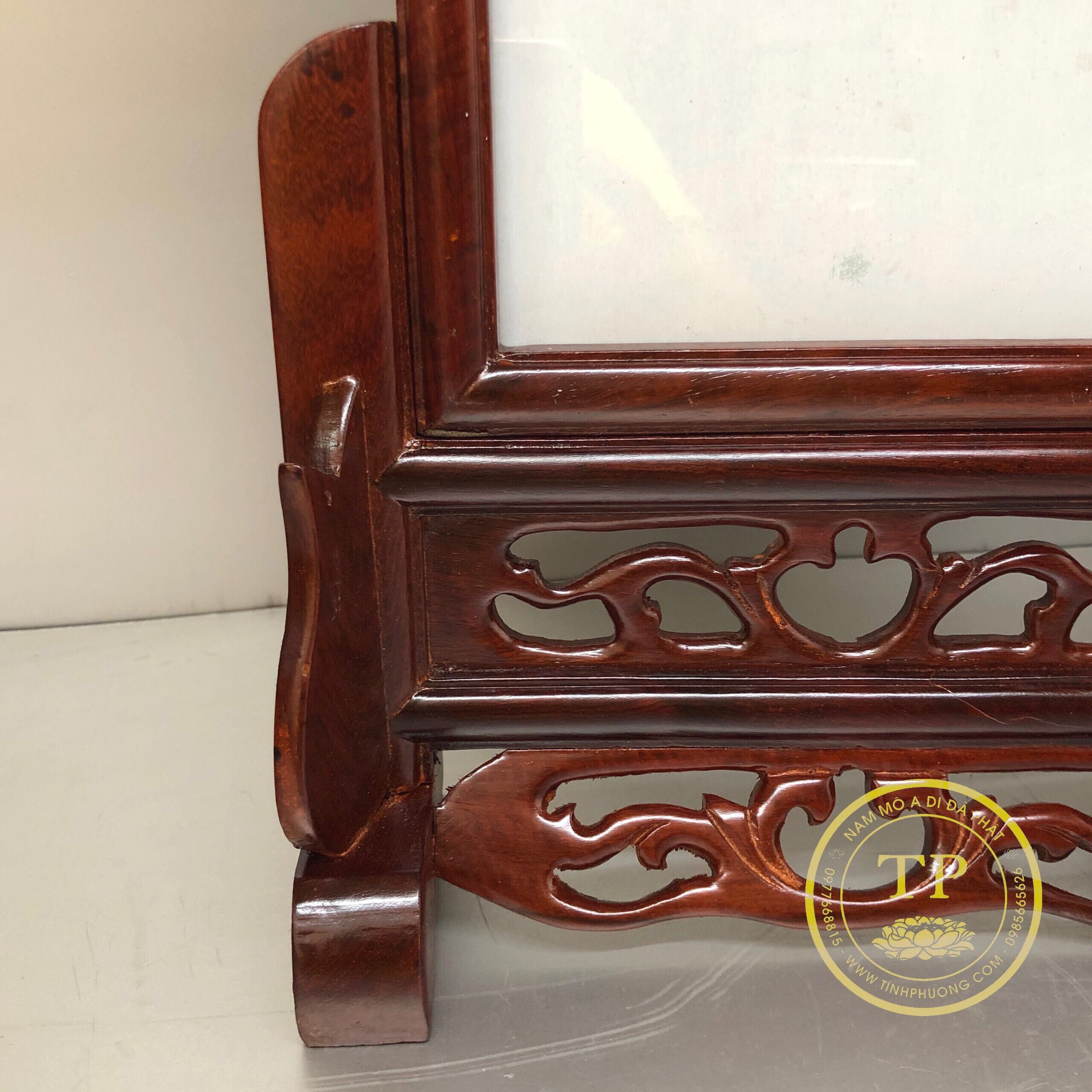 Khung ảnh thờ gỗ hương hoàn thiện kỷ phun sơn sao cấp KH18597