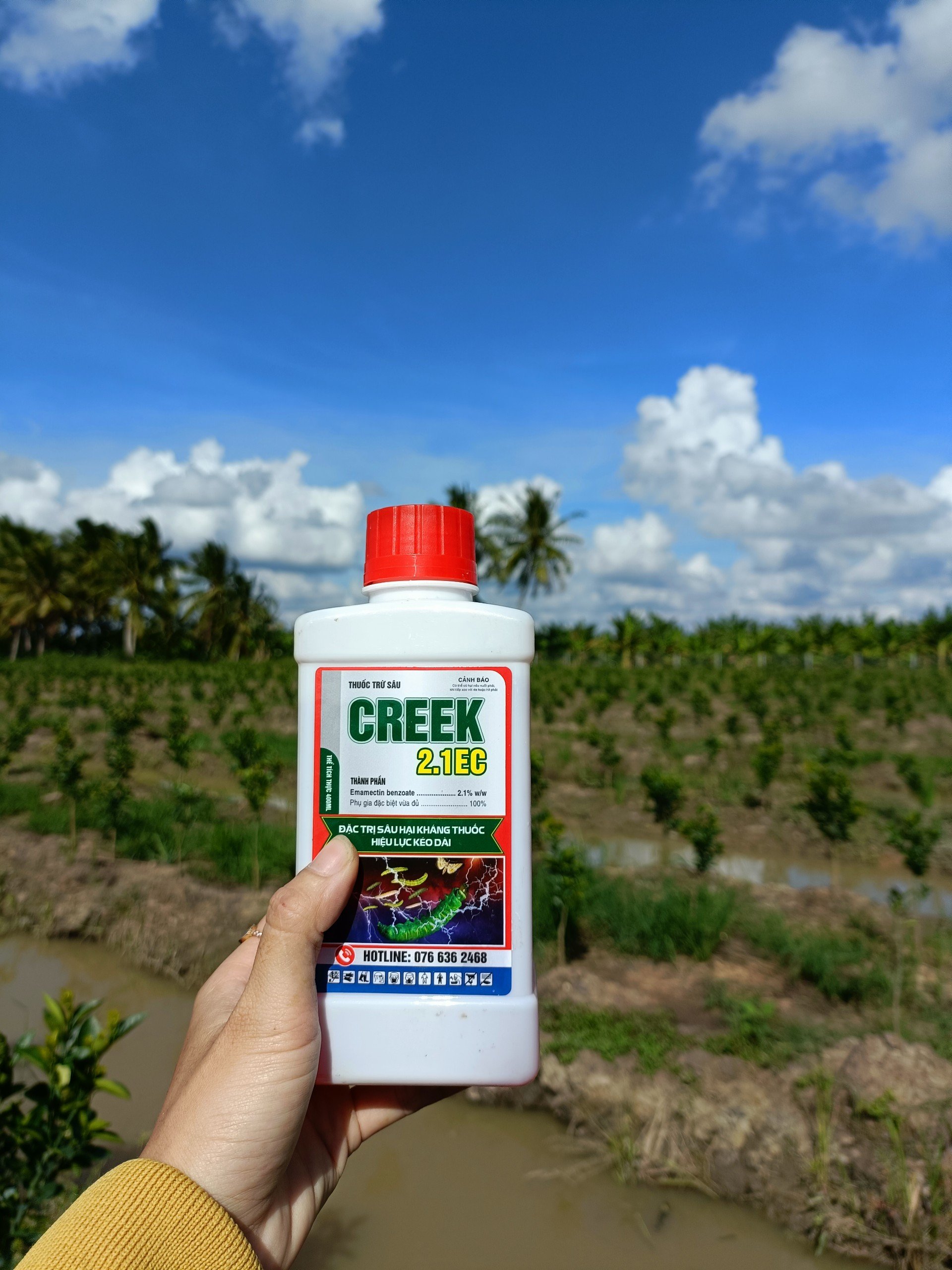 Chế phẩm sinh học trừ sâu CREEK 2.1EC chai 400ml