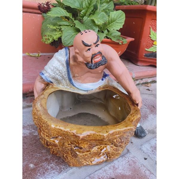 Chậu tượng lỗ chí thâm ôm chậu men rạn Bát Tràng
