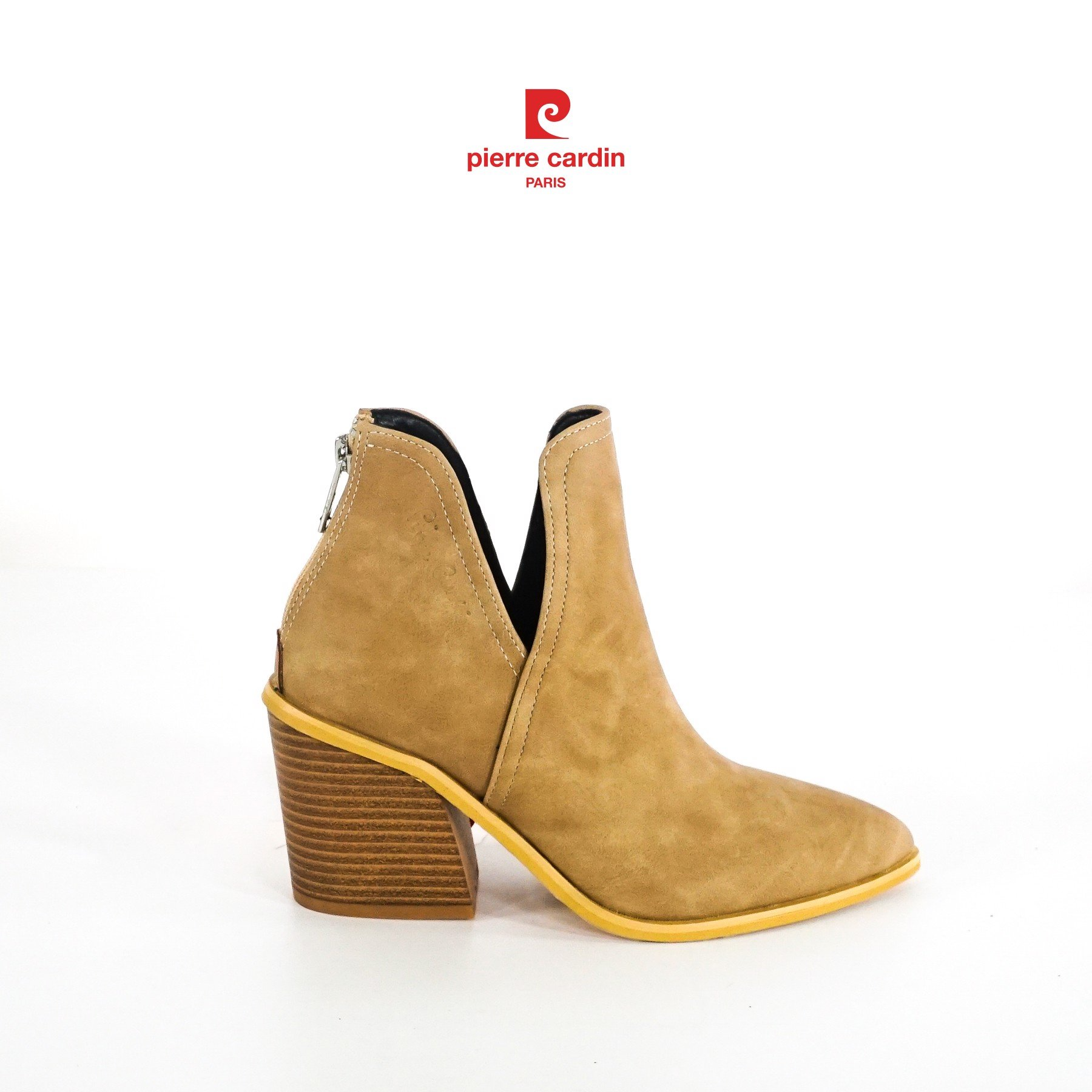 Giày boots nữ thời trang, chất liệu da cao cấp, đế cao 5cm Pierre Cardin PCWFWS 202