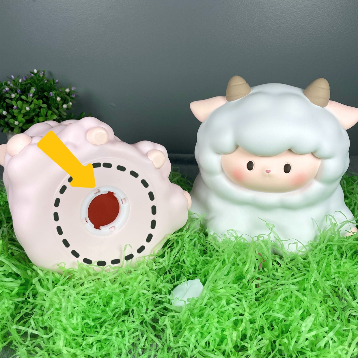 Ống Tiết Kiệm Heo Đất Nhựa Con Cừu Baa Baa Hai Màu Xinh Xắn _ Art House