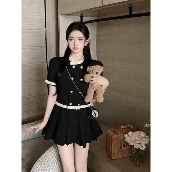 Set áo croptop bèo kèm chân váy xếp ly, Set bộ đồ nữ áo phối viền voan cài nút thật kèm chân váy xòe