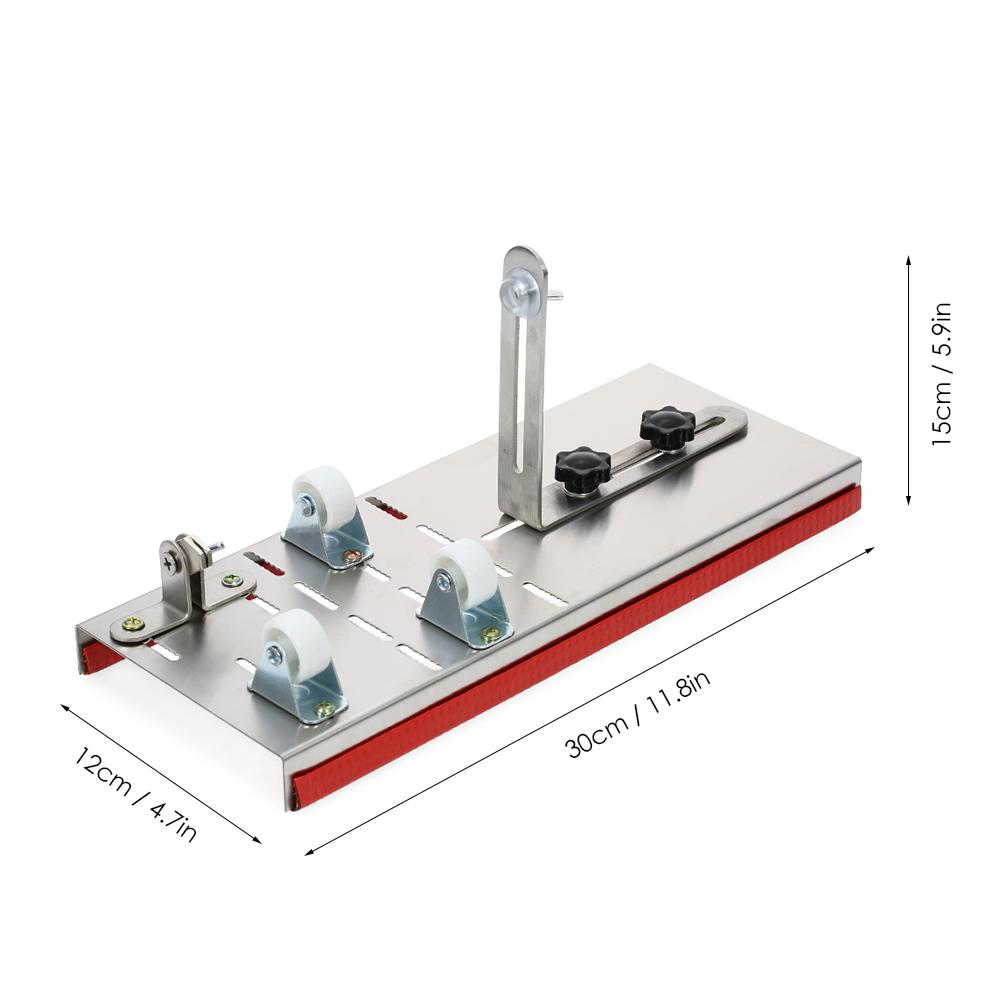 Máy cắt chai thủy tinh chuyên nghiệp gồm một đế, một nẹp lưng, 3 con lăn và một lưỡi dao