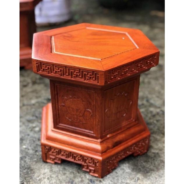 Đôn hoa sen lục giác - Đế kê tượng gỗ hương cao 30cm