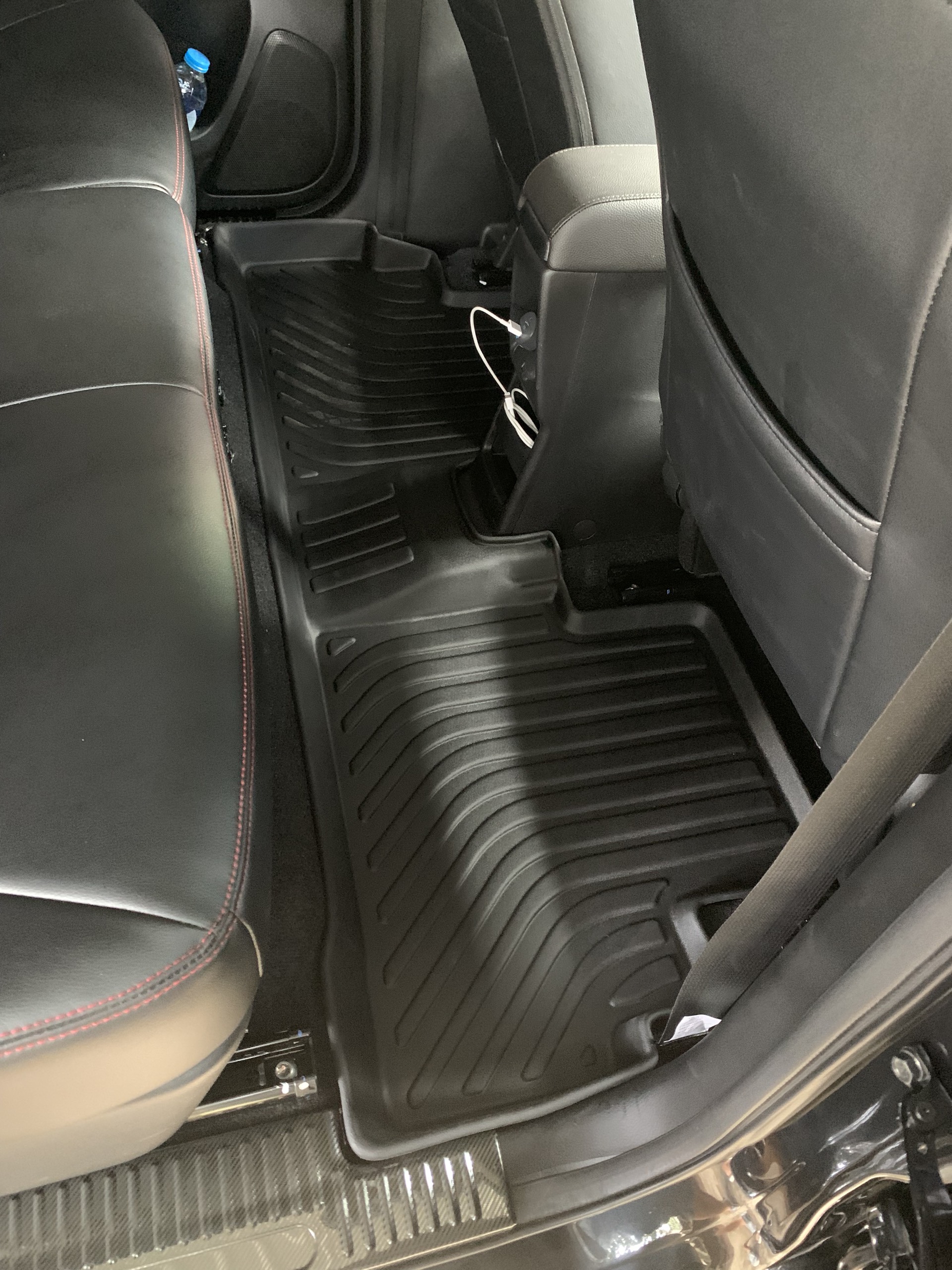 Thảm lót sàn xe ô tô Suzuki XL7 2019-tới nay Nhãn hiệu Macsim chất liệu nhựa TPE cao cấp màu đen