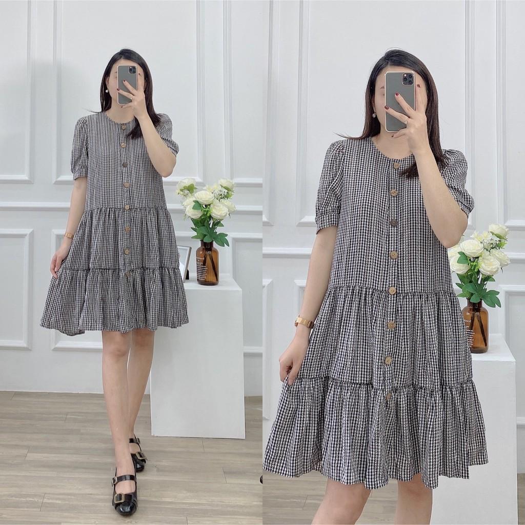 Váy suông sọc caro dáng babydoll, cài cúc thân trước đầm xuông rộng freesize 2 màu đỏ, đen mã V215 - Michi's House