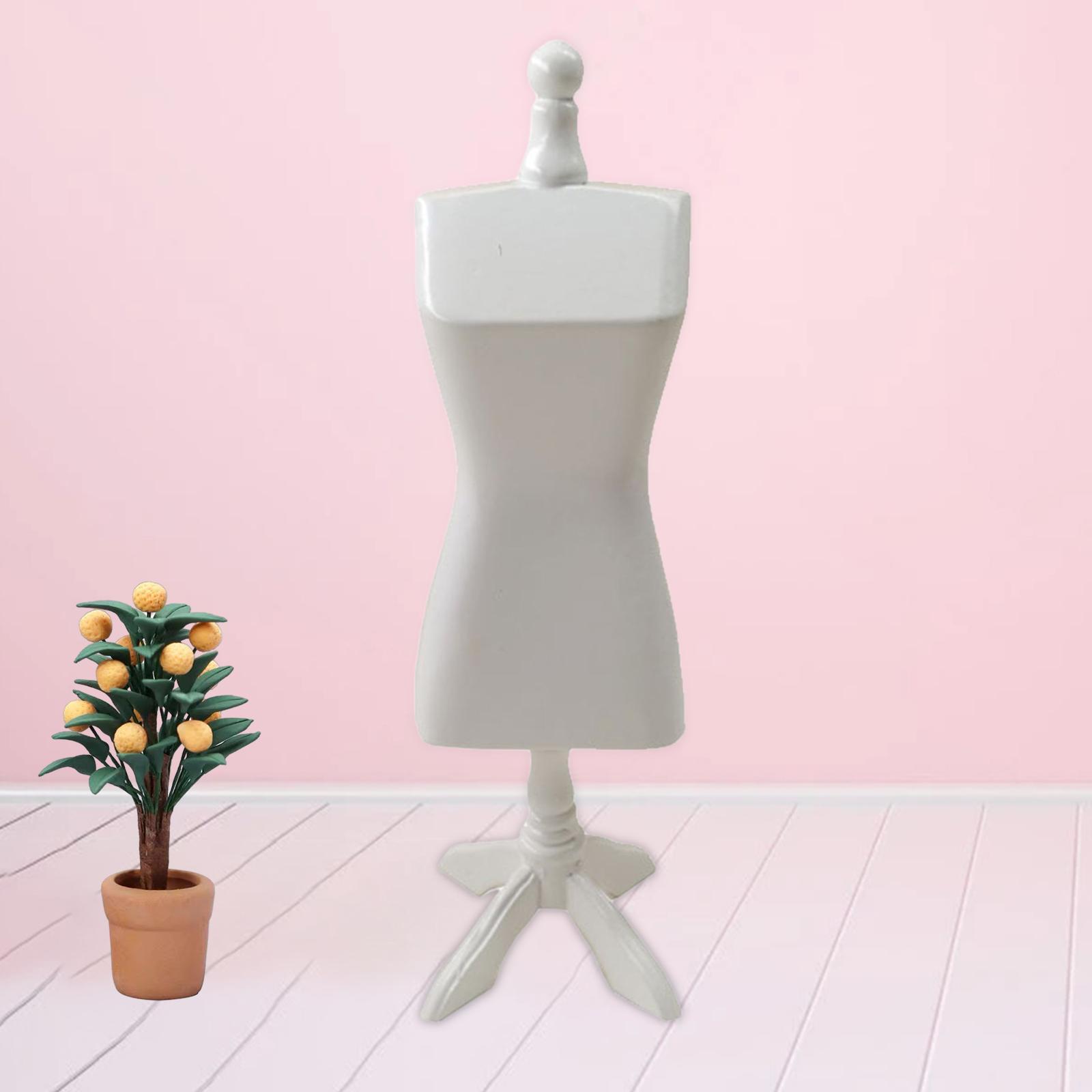 Miniature Female Model Simulation Dollhouse Furniture for Girls