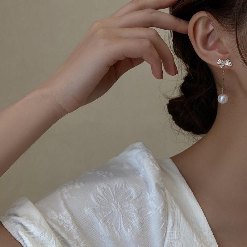 NB25 - Khuyên tai n gọc trai Quảng Châu đính pha lê sang chảnh phong cách Hàn