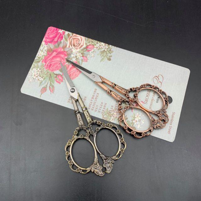 Kéo cắt form móng