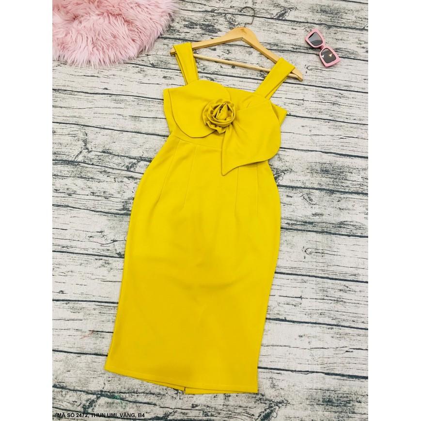 ĐẦM ÔM 2 DÂY ĐÍNH HOA LỚN TRƯỚC NGỰC