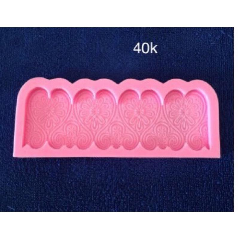 Khuôn viền trái tim