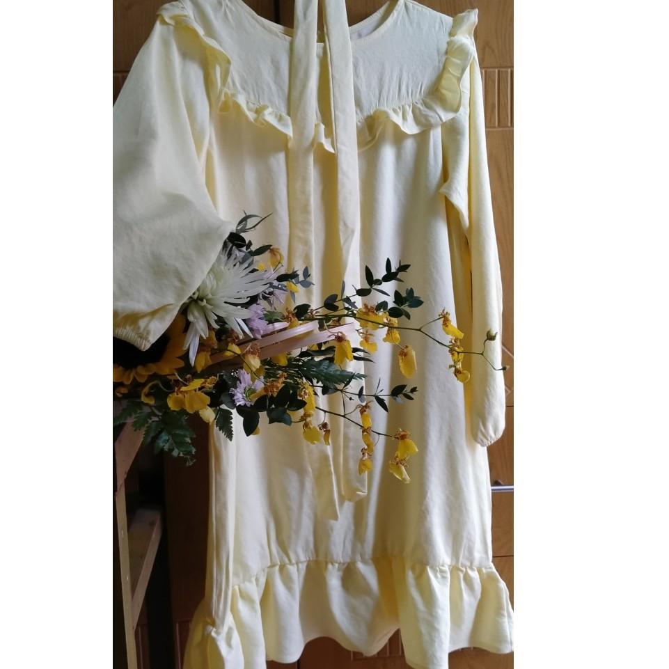 Đầm vàng pastel dáng suông đuôi cá kèm dây cột nơ eo chất vải cotton linen form rộng