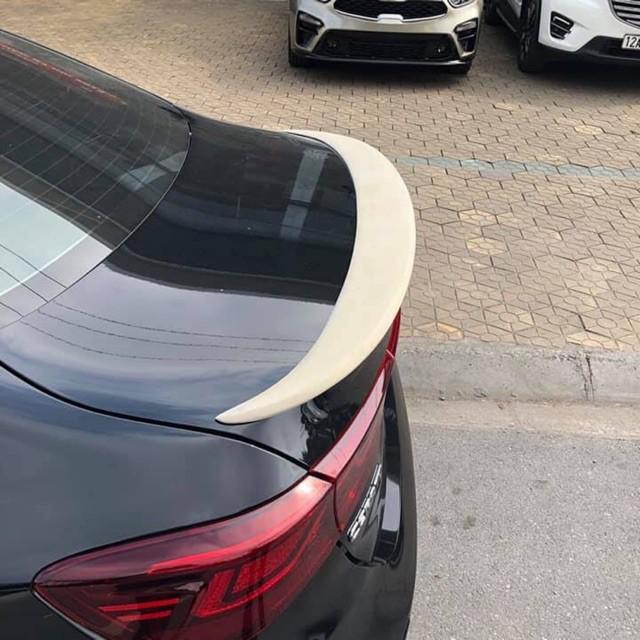 Đuôi gió liền cốp Kia Cerato 2019 hàng mộc chưa sơn.