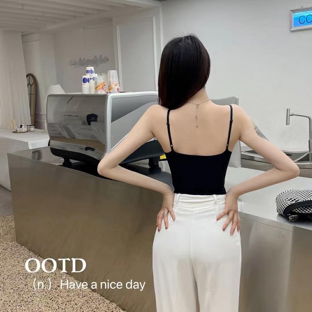 Áo 2 Dây Nữ Su Cup Cổ Chữ V Sâu Gợi Cảm Đệm Ngực Dáng Ôm 2D18