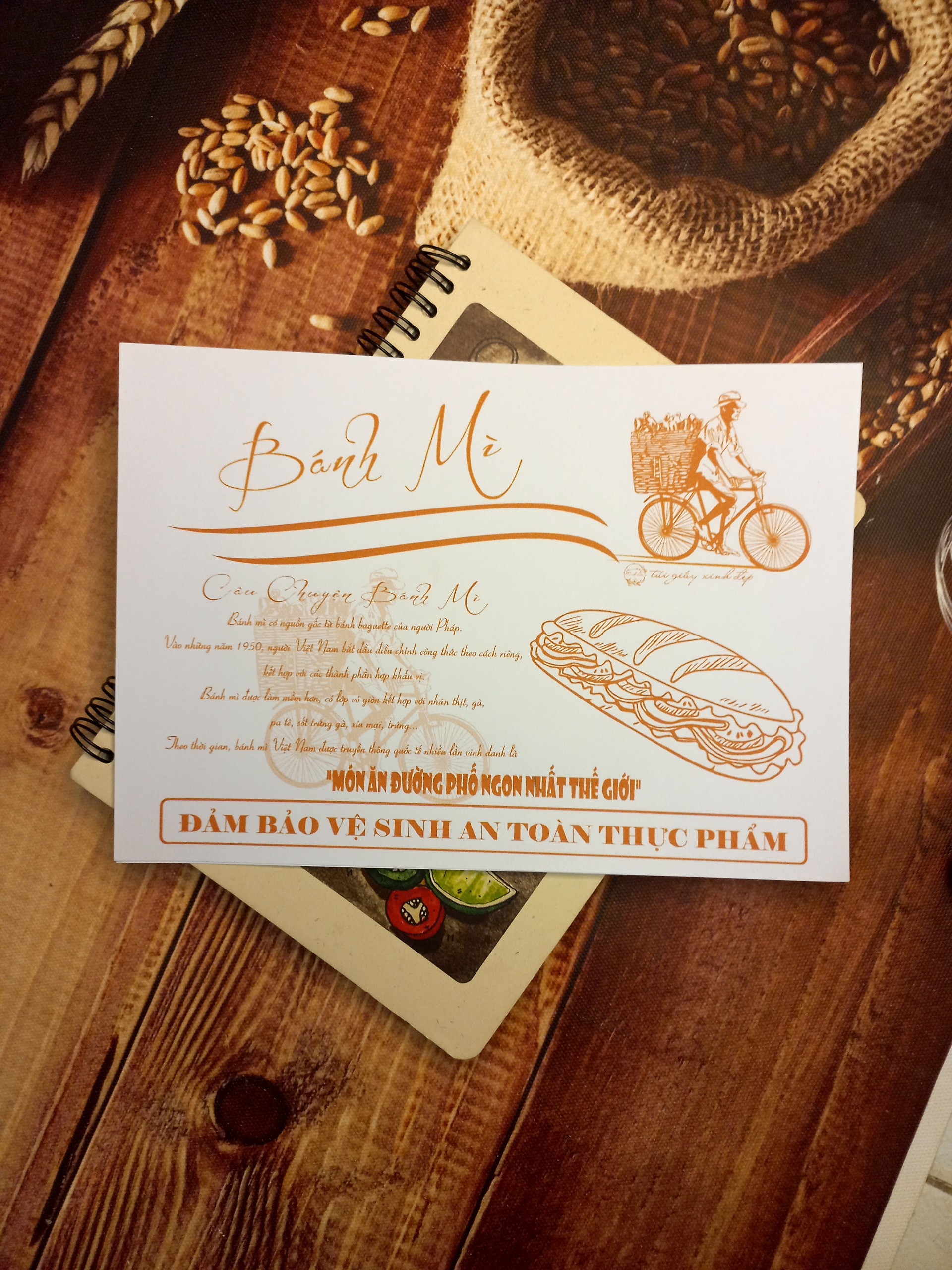 giấy gói bánh mì họa tiết xe đạp