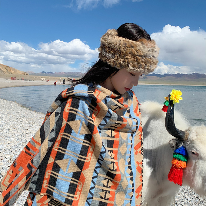 Khăn Áo Choàng Len Dạ Boho Họa Tiết Thổ Cẩm Dày Ấm