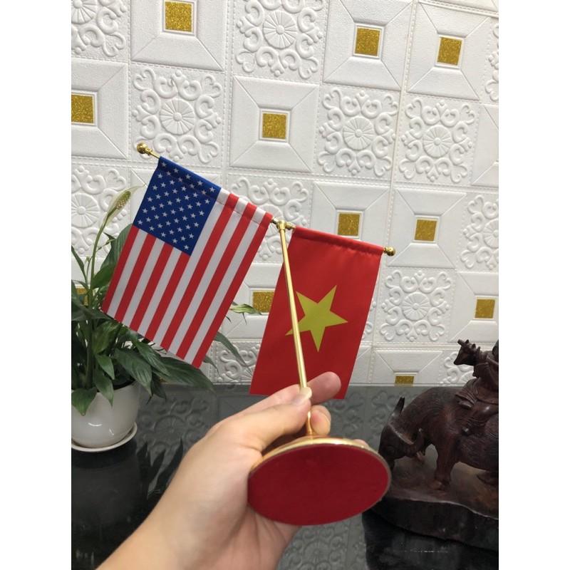 Cờ để bàn Việt - Mỹ