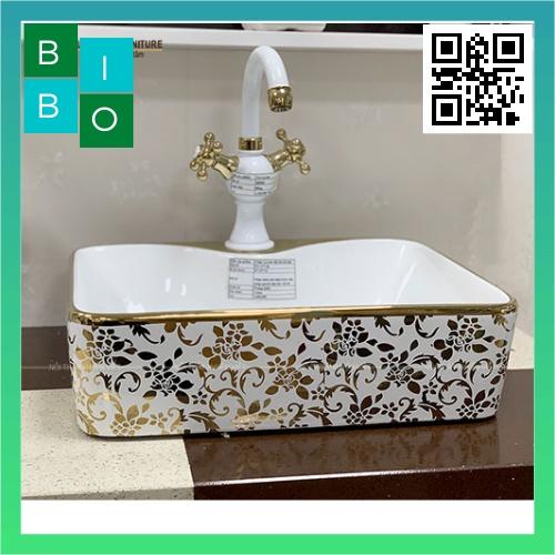 Chậu lavabo vuông đặt bàn hoa văn vàng