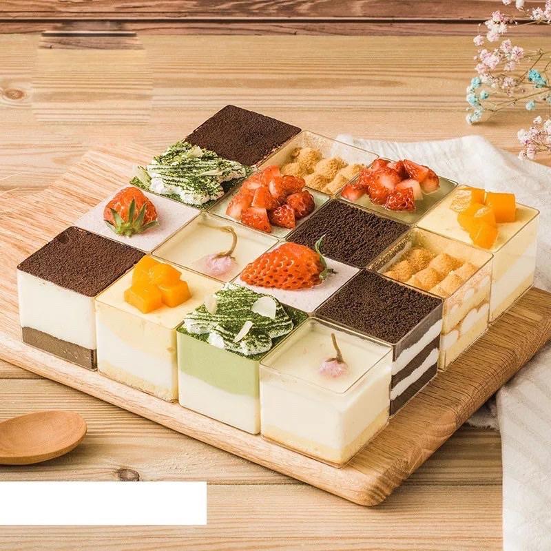 10 cốc mica nhựa đựng Mousse , Tiramisu có nắp