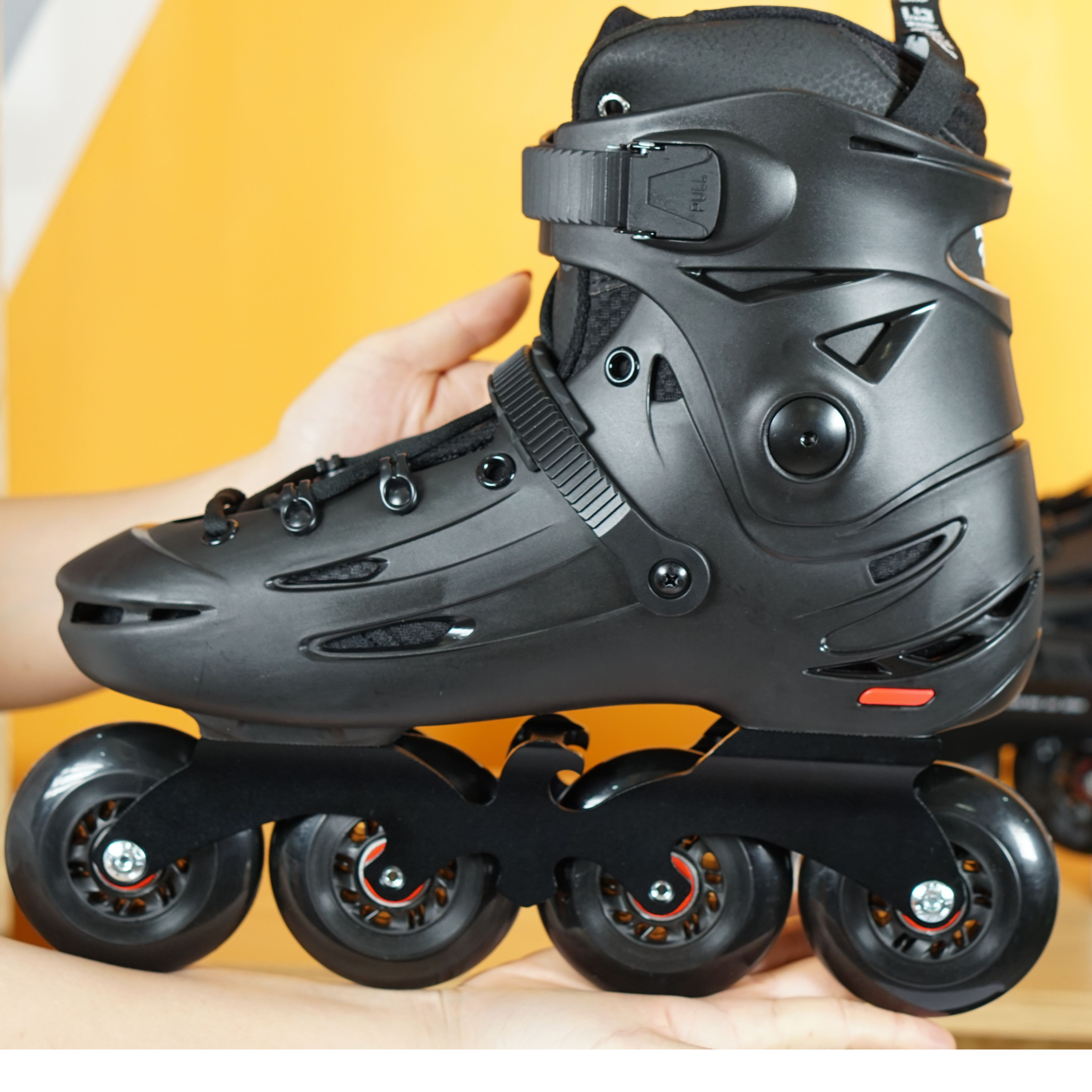 Giày Patin  FLYING EAGLE F5 Eclipse hàng chính hãng dòng dành cho người lớn với thiết kế đẹp mắt dành cho nam nữ dễ lựa chọn