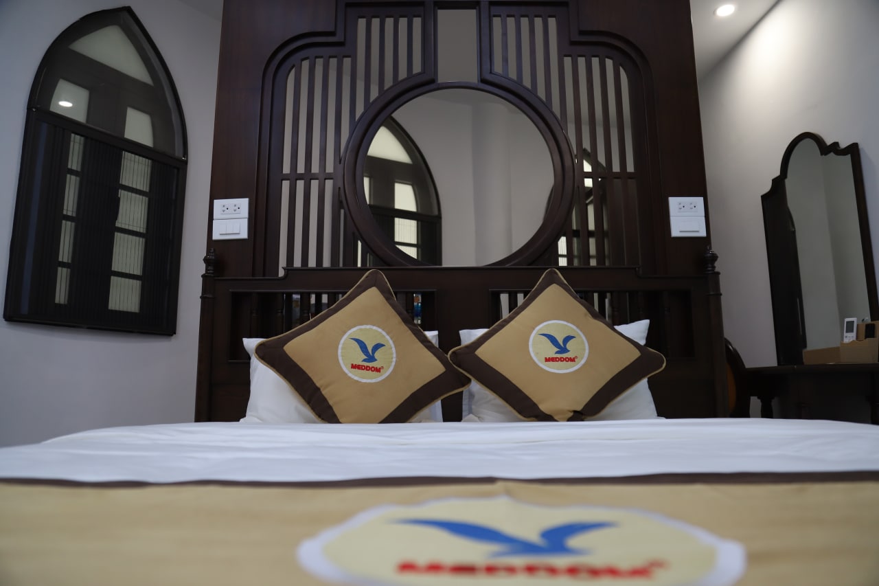 Evoucher - Lưu trú Villa Chim Công - Công viên Di sản