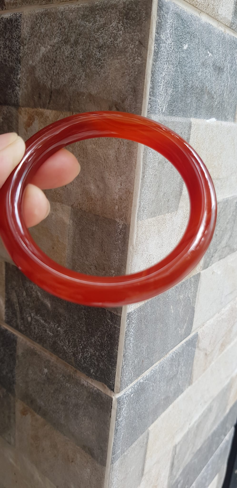 Vòng tay nữ đá mã não đỏ tươi vân đẹp mới Vòng Ni 55mm x cọng 9mm Nữ mệnh hỏa mệnh thổ 53kg - 62kg đeo ạ