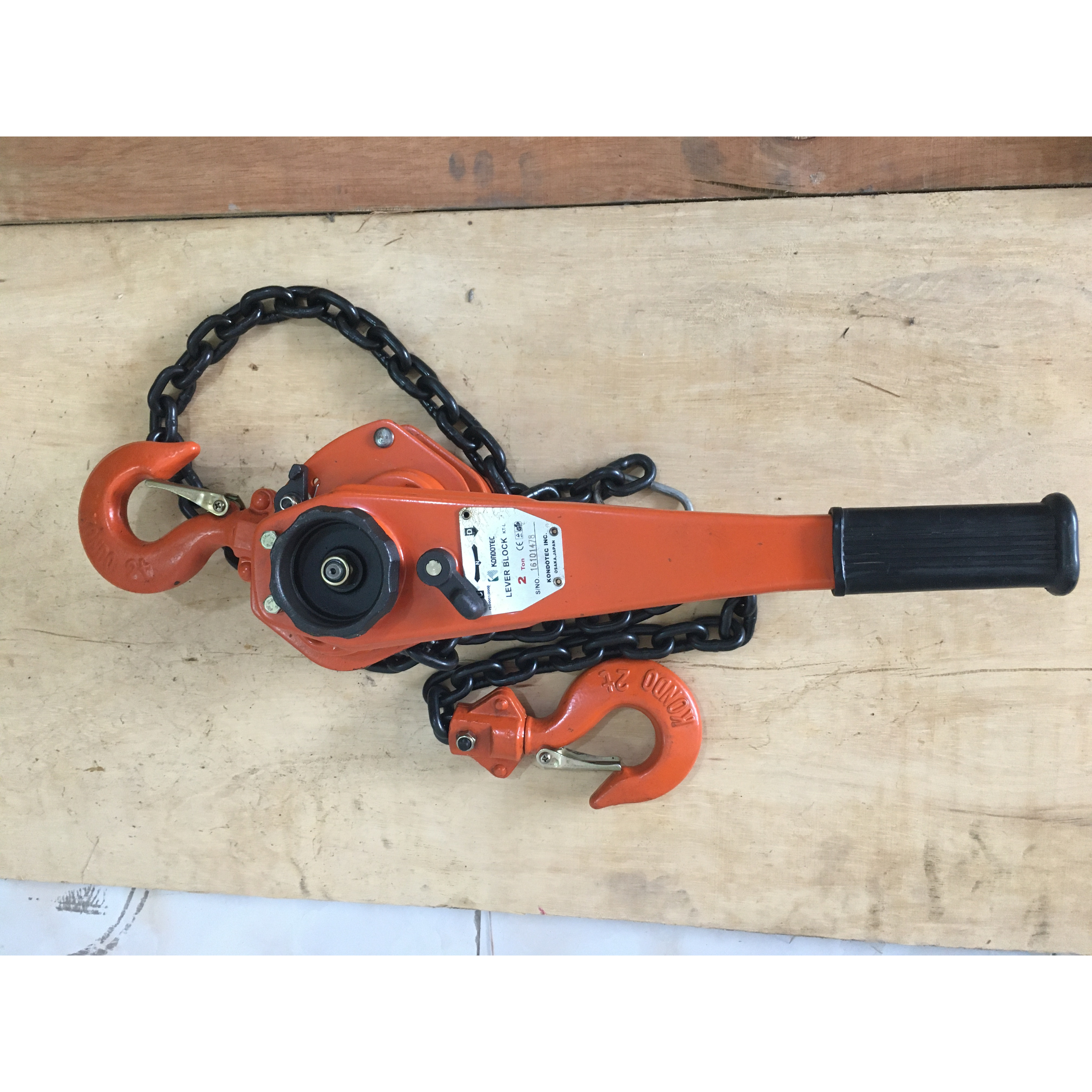 Palang Xích Lắc Tay 2 tấn x 1.5 mét Chất Lượng Cao