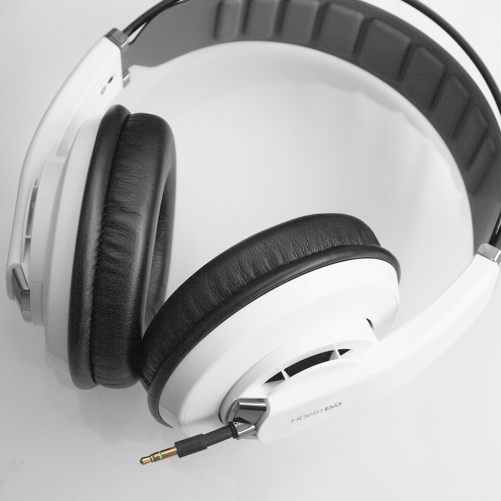 SOAIY Tai Nghe Kiểm Âm Superlux HD681 EVO Cao Cấp - Hàng Nhập Khẩu