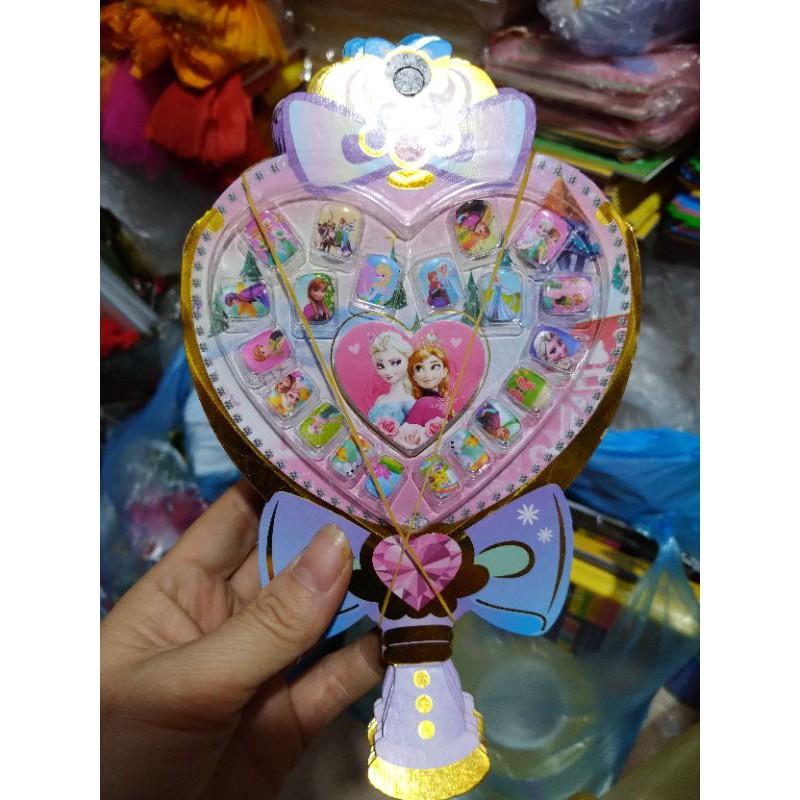 Dán mong tay giả dành cho các bé