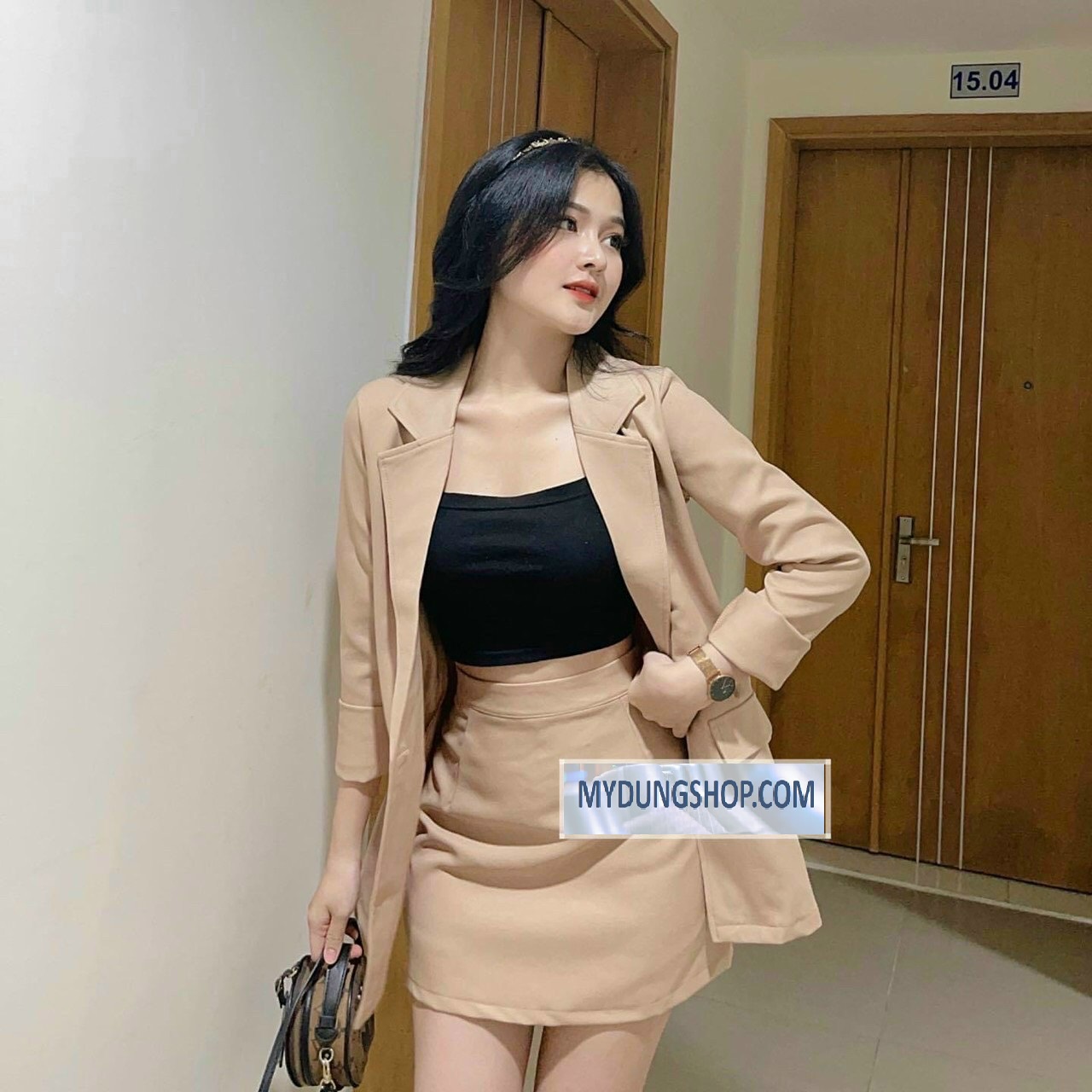 SET ÁO VEST  + CHÂN VÁY CHỮ A -CÁC NÀNG THÍCH PHONG CÁCH NĂNG ĐỘNG, SANG TRỌNG, NHANH TAY IB NHÉ