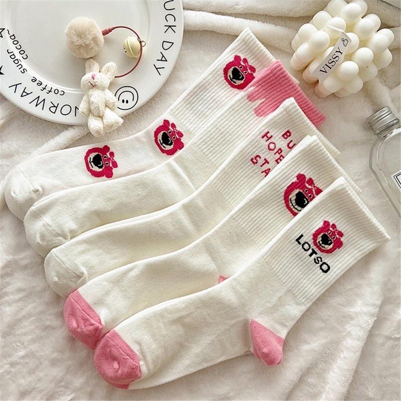 Vớ cotton cổ cao hình gấu dâu LOSTO dễ thương Hàn Quốc - Tất cao cổ hoạ tiết gấu hồng co giãn