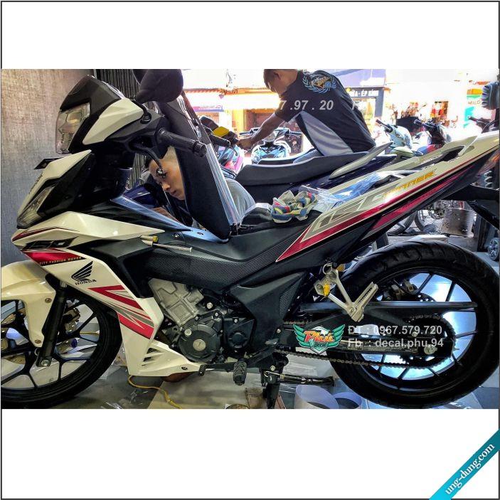Tem Winner Trắng hồng Crom