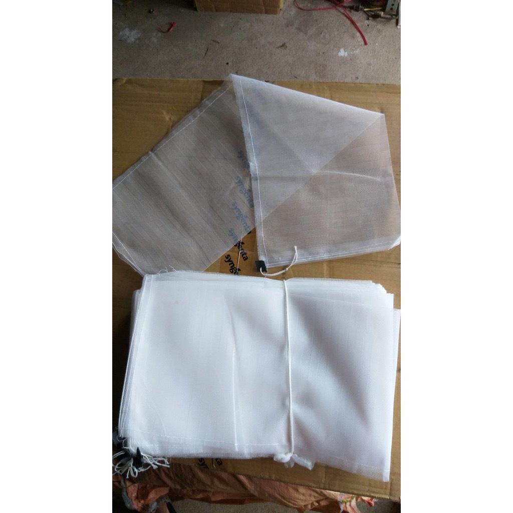 100 túi bọc Bầu, Bí, Mướp, KT 15x50, chất liệu bằng lưới mùng , có dây rút
