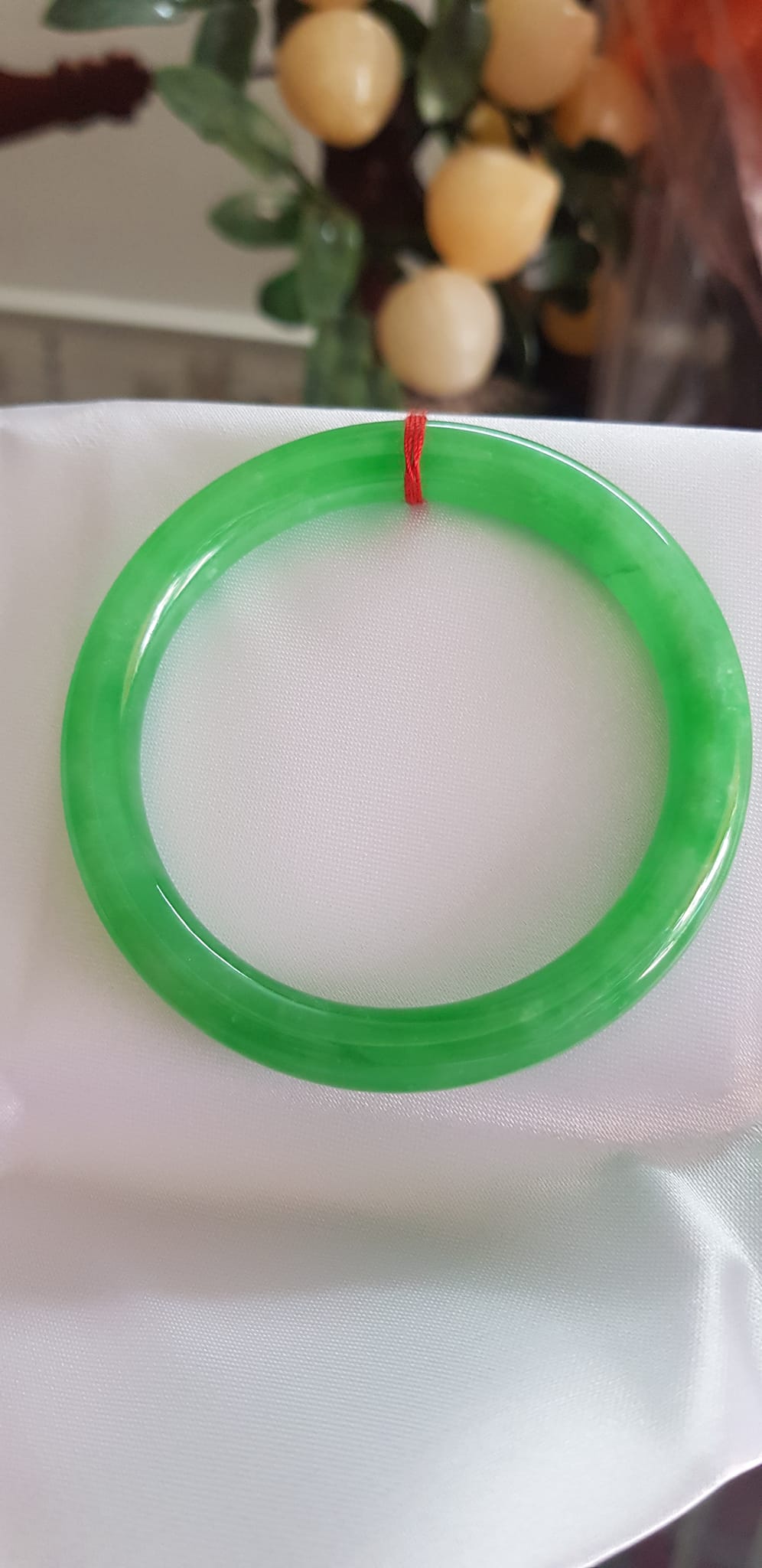 Vòng tay nữ đá cẩm thạch Lý Trong A 55mm x cọng 8mm Màu Xanh lá tươi sáng bóng đều cả vòng rất đẹp Nữ 54kg - 63kg đeo mệnh Mộc mệnh Hỏa mệnh Thủy ạ