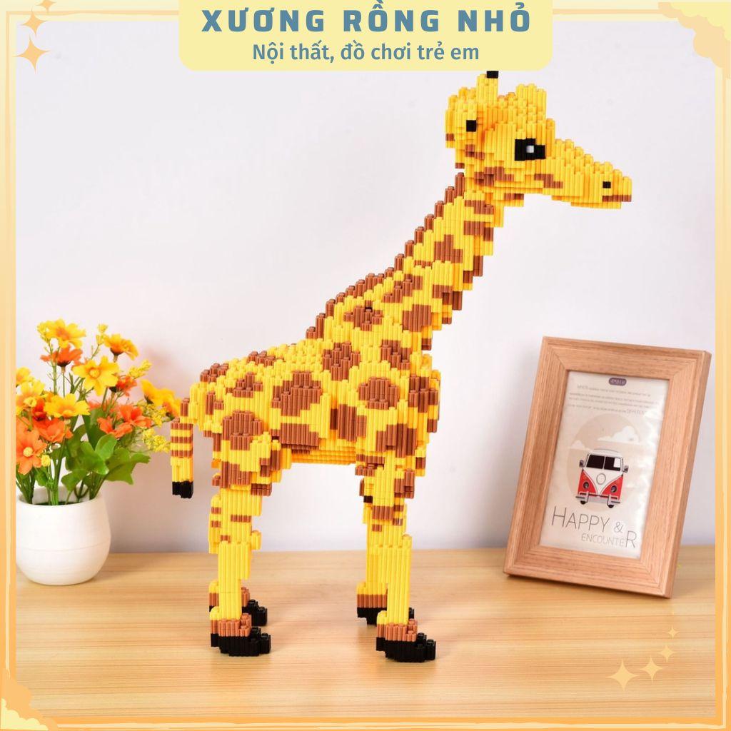 Khủng long xanh, Mô hình lắp ráp nhân vật khổng lồ Khủng long xanh