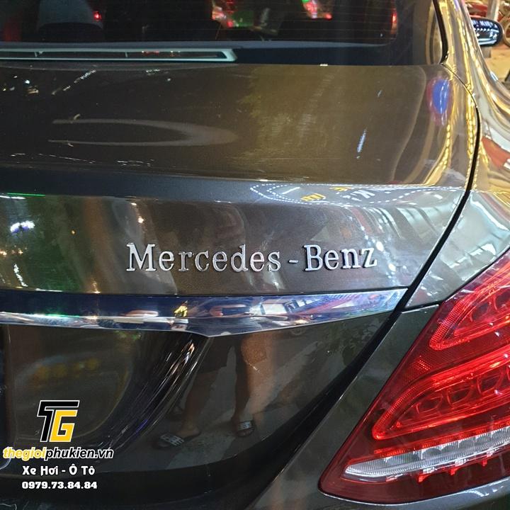 Logo chữ Mercedes-Benz 3D nổi dán trang trí xe Mercedes